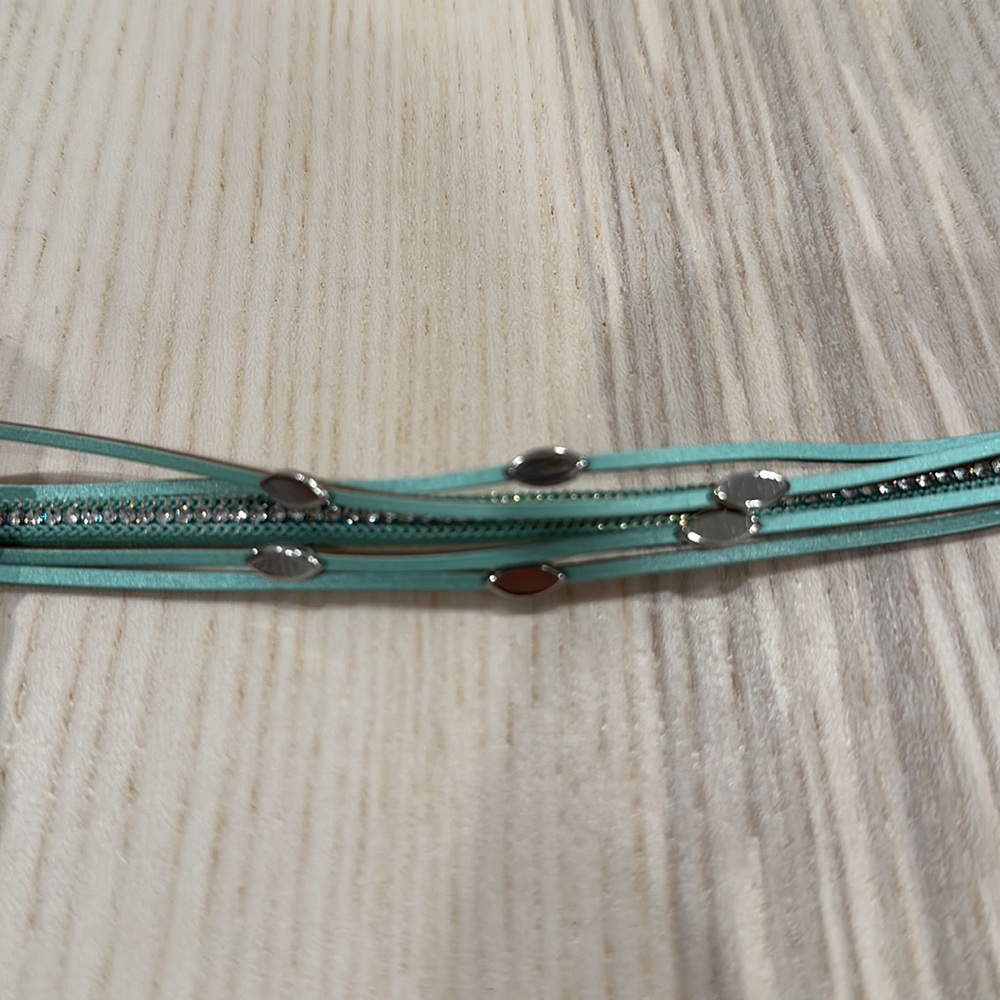 Sea foam blue-green leather bracelet with silver and crystal accents - Picture 3 of 4